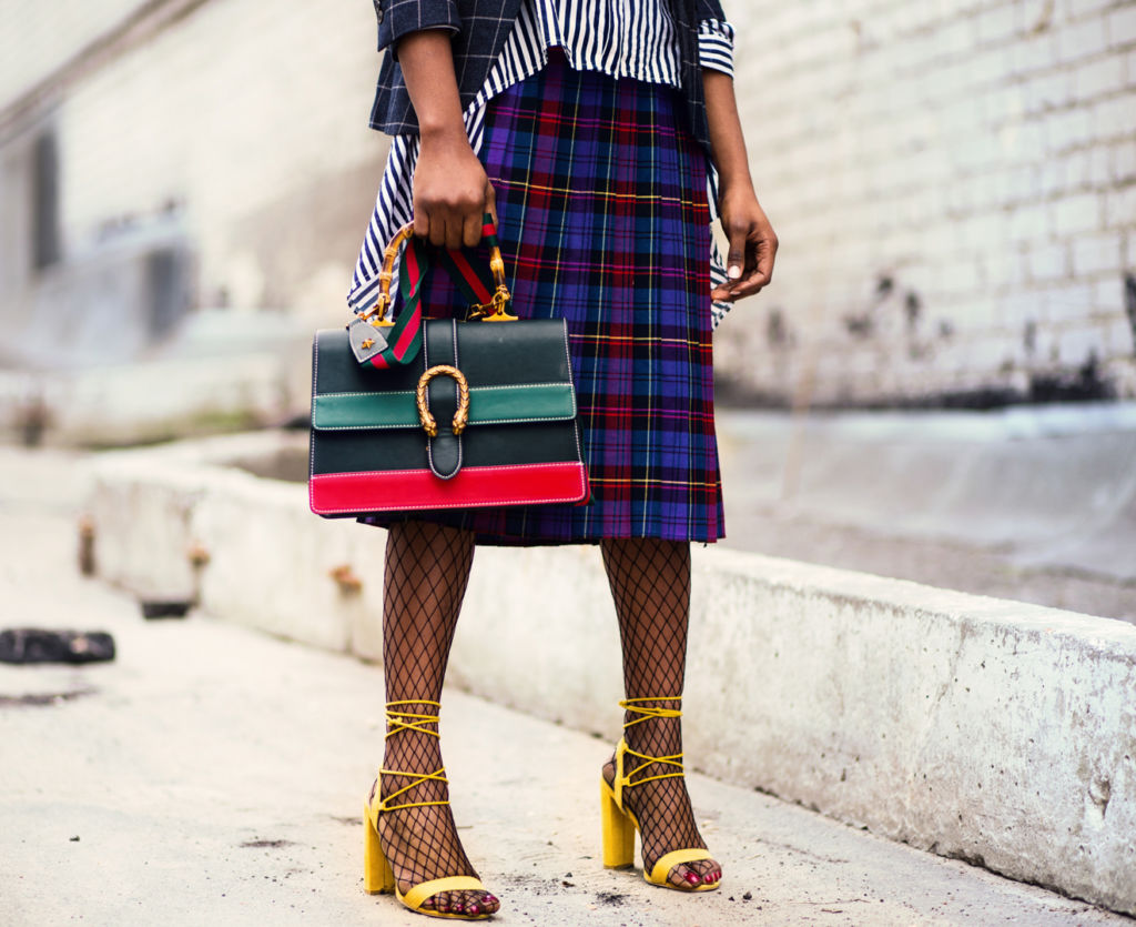 Lorem Ipsum. Proin gravida nibh vel velit auctor aliquet. Aenean sollicitudin, lorem quis bi
bendum auctor, nisi elit consequat ipsum, nec sagittis sem nibh id elit. Duis sed odio sit amet nibh vulputate cursus a sit amet mauris.